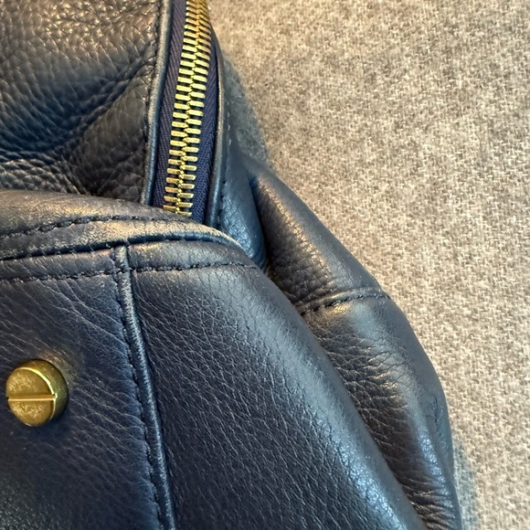 Beautiful vintage JCREW large, genuine pebble leather satchel. - Picture 11 of 14